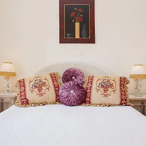 Le Château De Lese Hotel